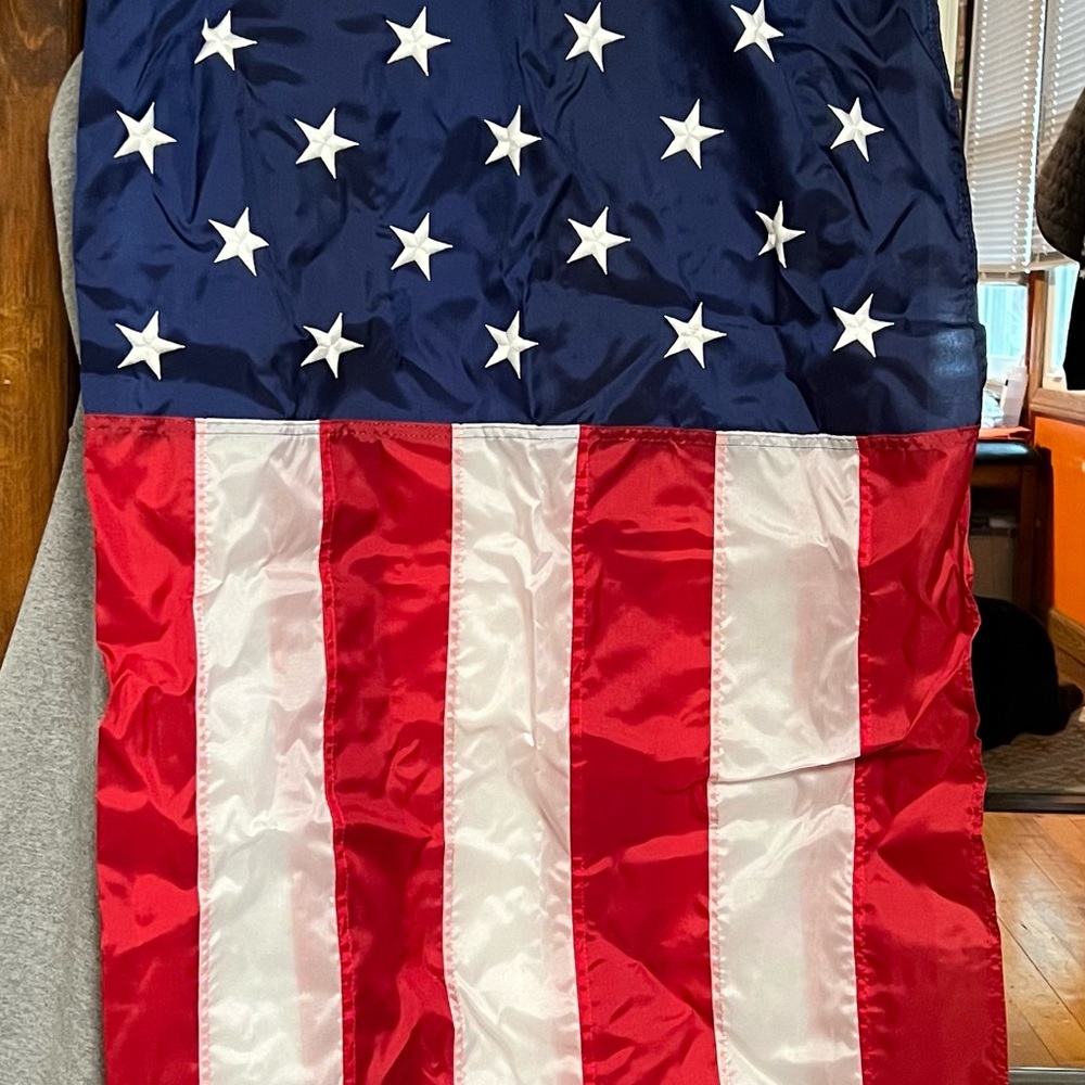 American Flag 4ft x 6ft Made in USA nylon - Picture 2 of 4